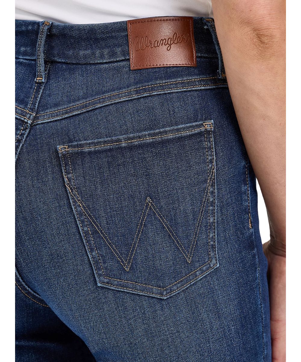 Wrangler Women's Bespoke Boot Cut Jean - Image 4