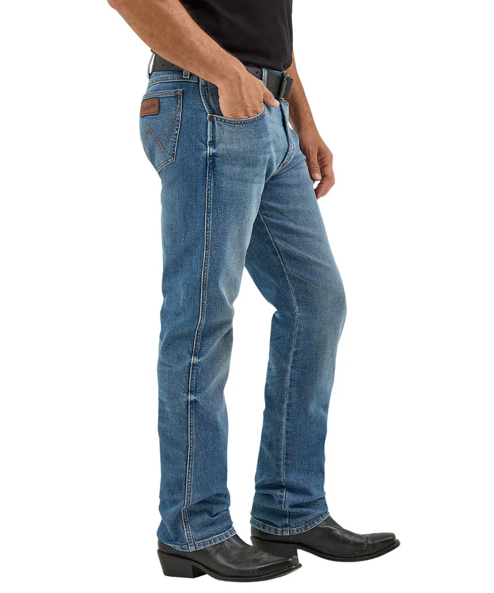 Wrangler Men's Retro Straight Jean - Image 3