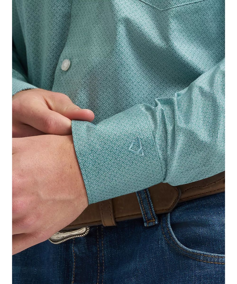 Wrangler Men's Cody Johnson Button Down Shirt - Image 4