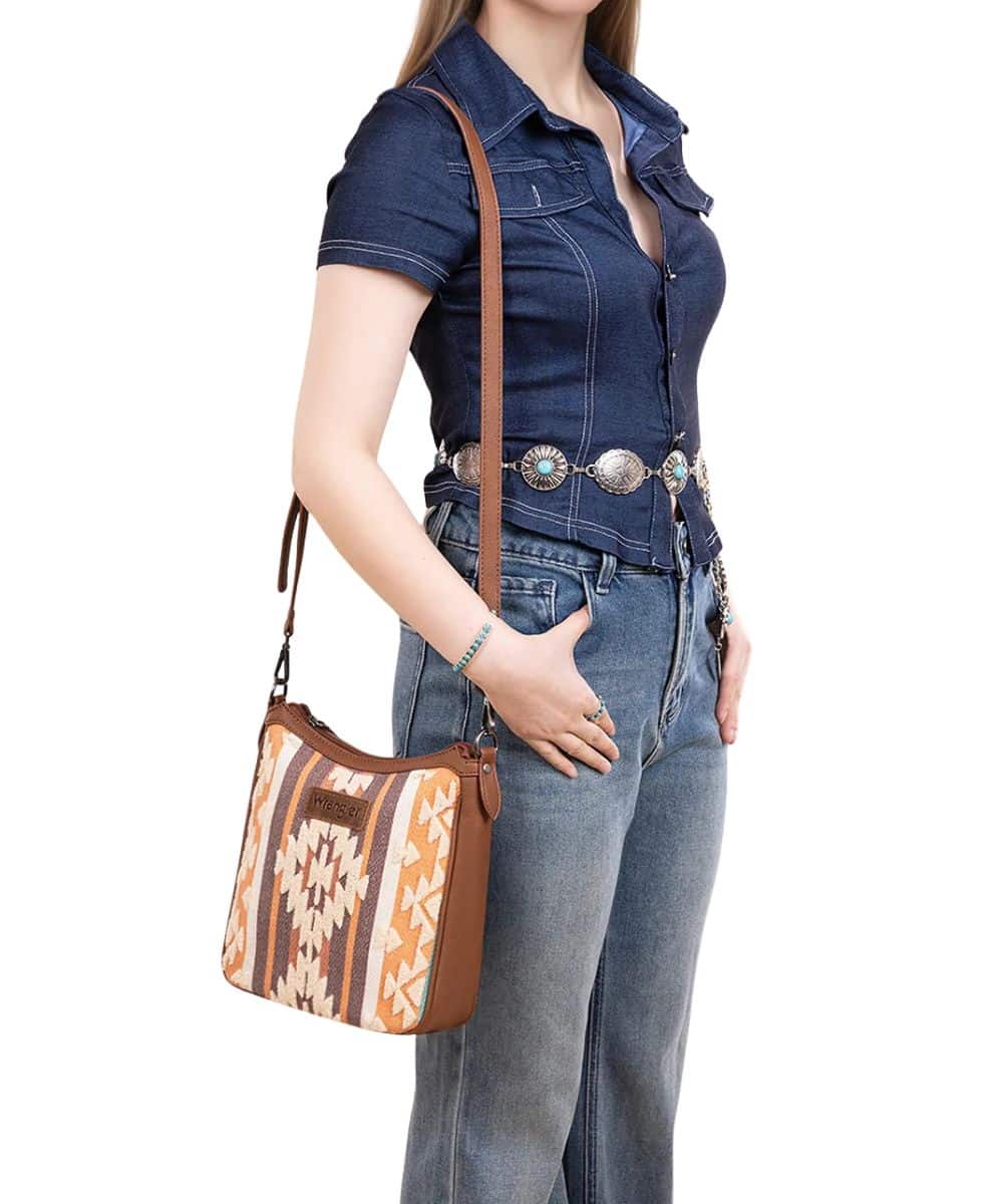 Montana West Women's Wrangler Crossbody Purse - Image 4