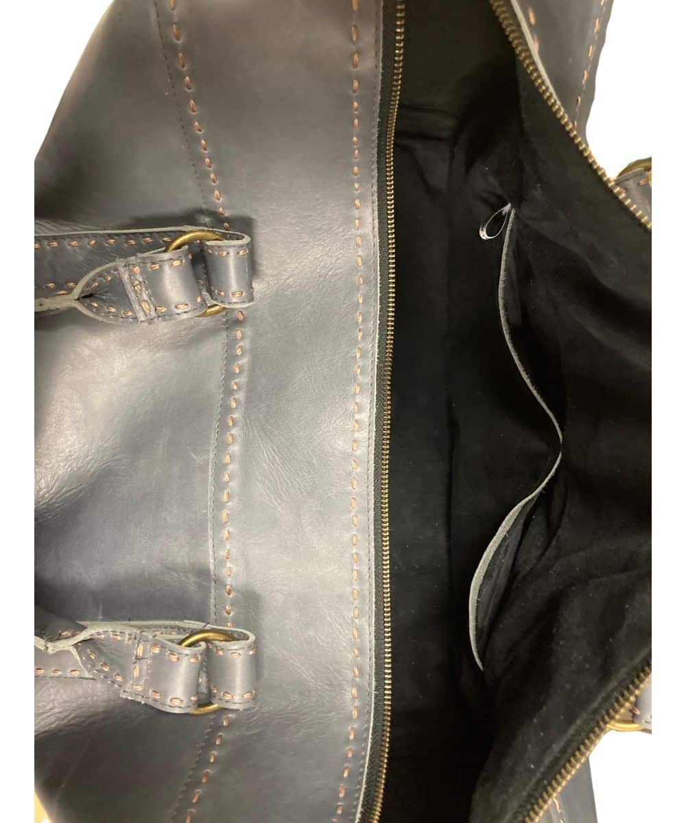 Pranee Women's Austin Duffel Bag - Image 3