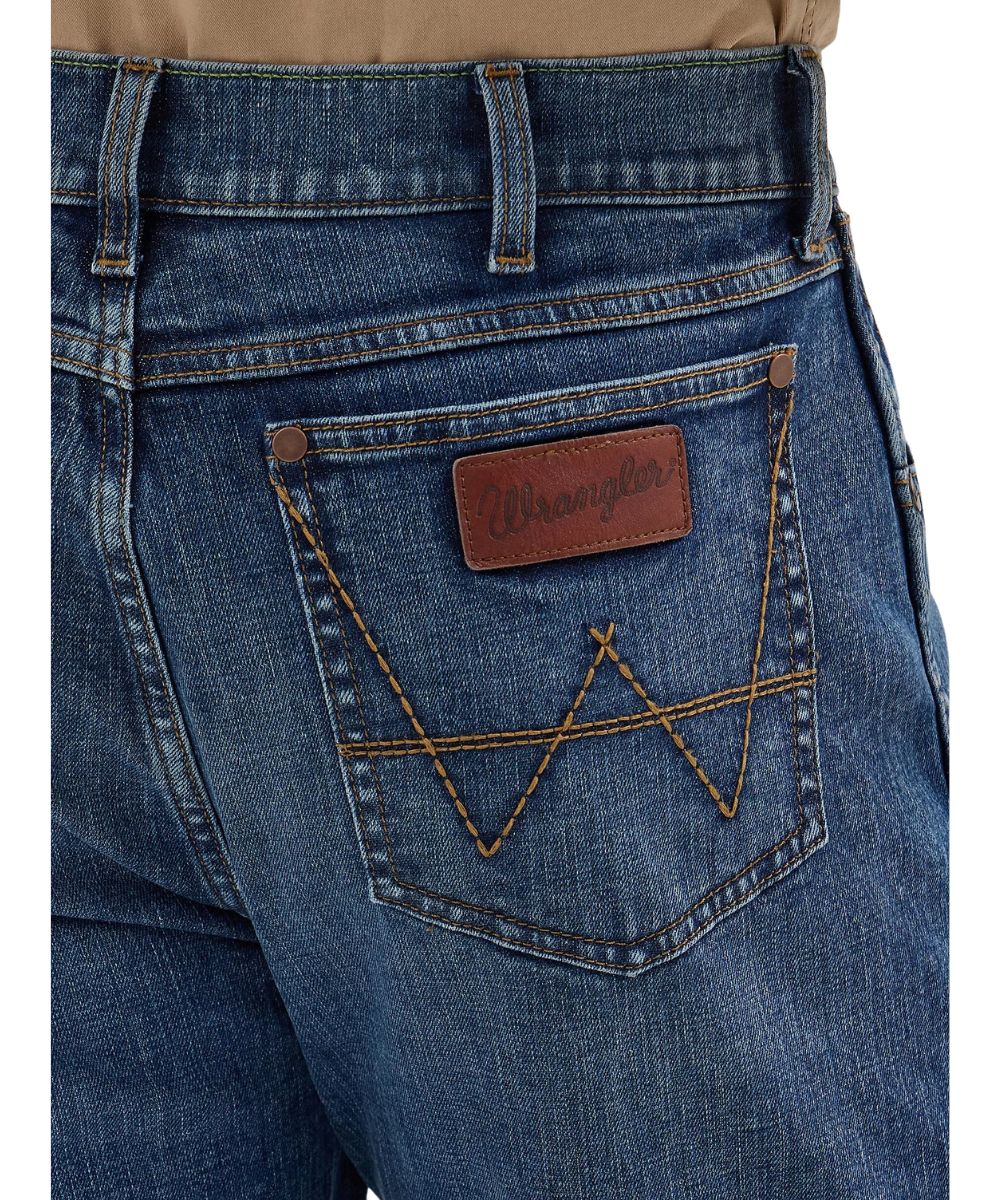 Wrangler Men's Retro Slim Straight Jean - Image 4