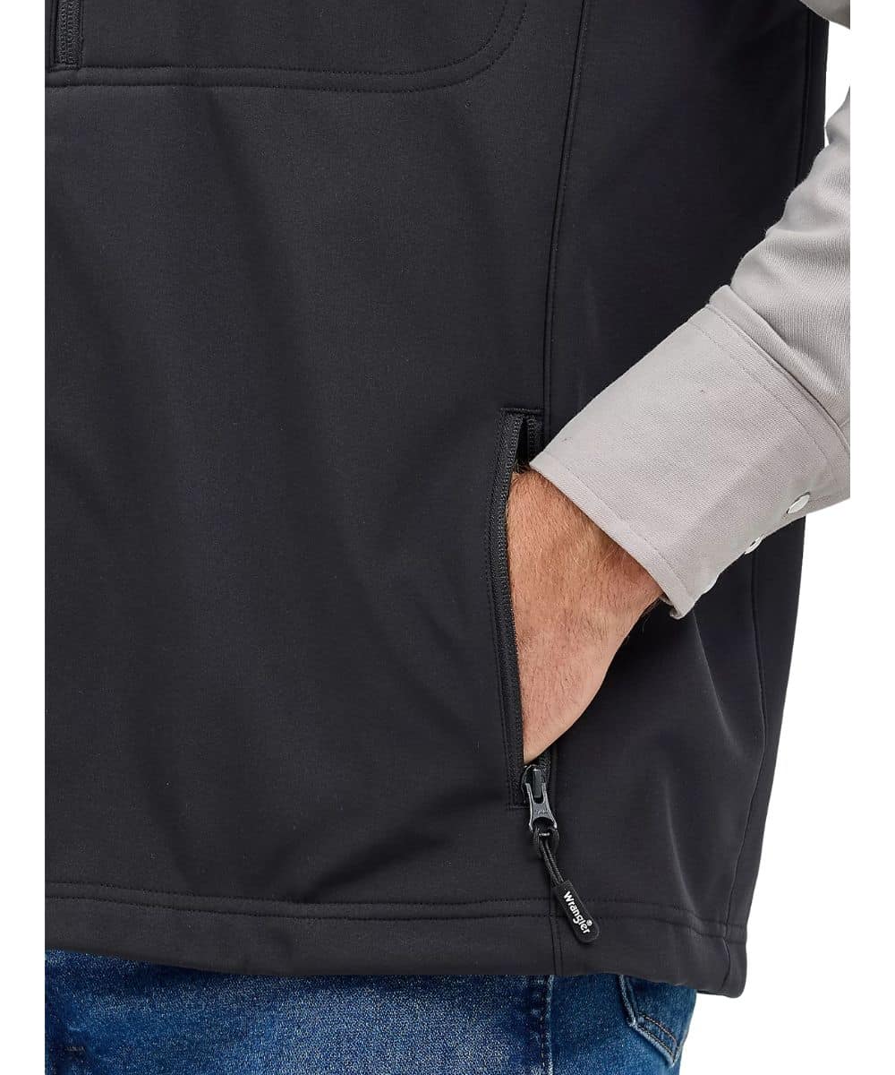 Wrangler Men's Trail Vest - Image 3