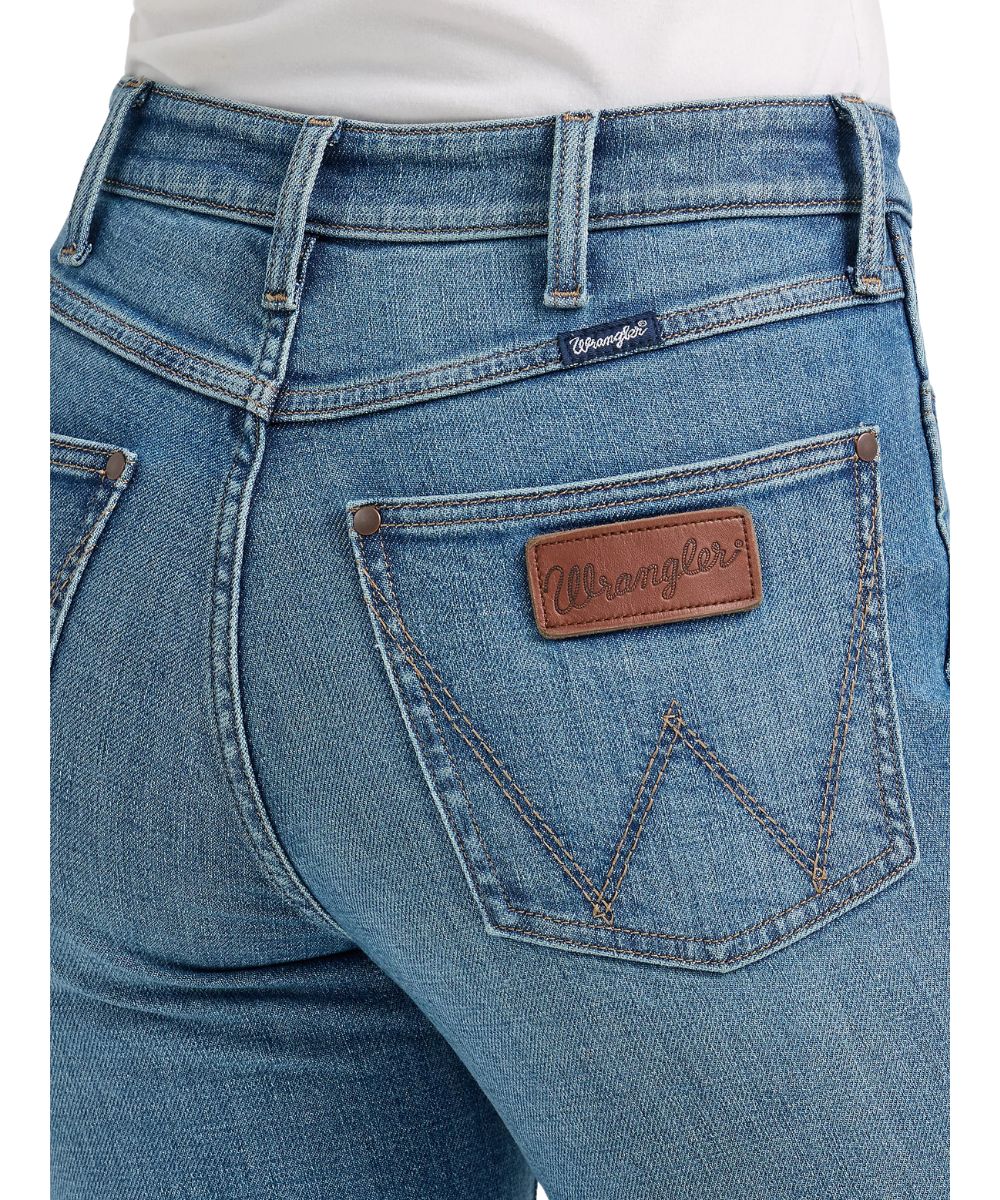 Wrangler Women's Retro Bailey Boot Cut Jean - Image 4