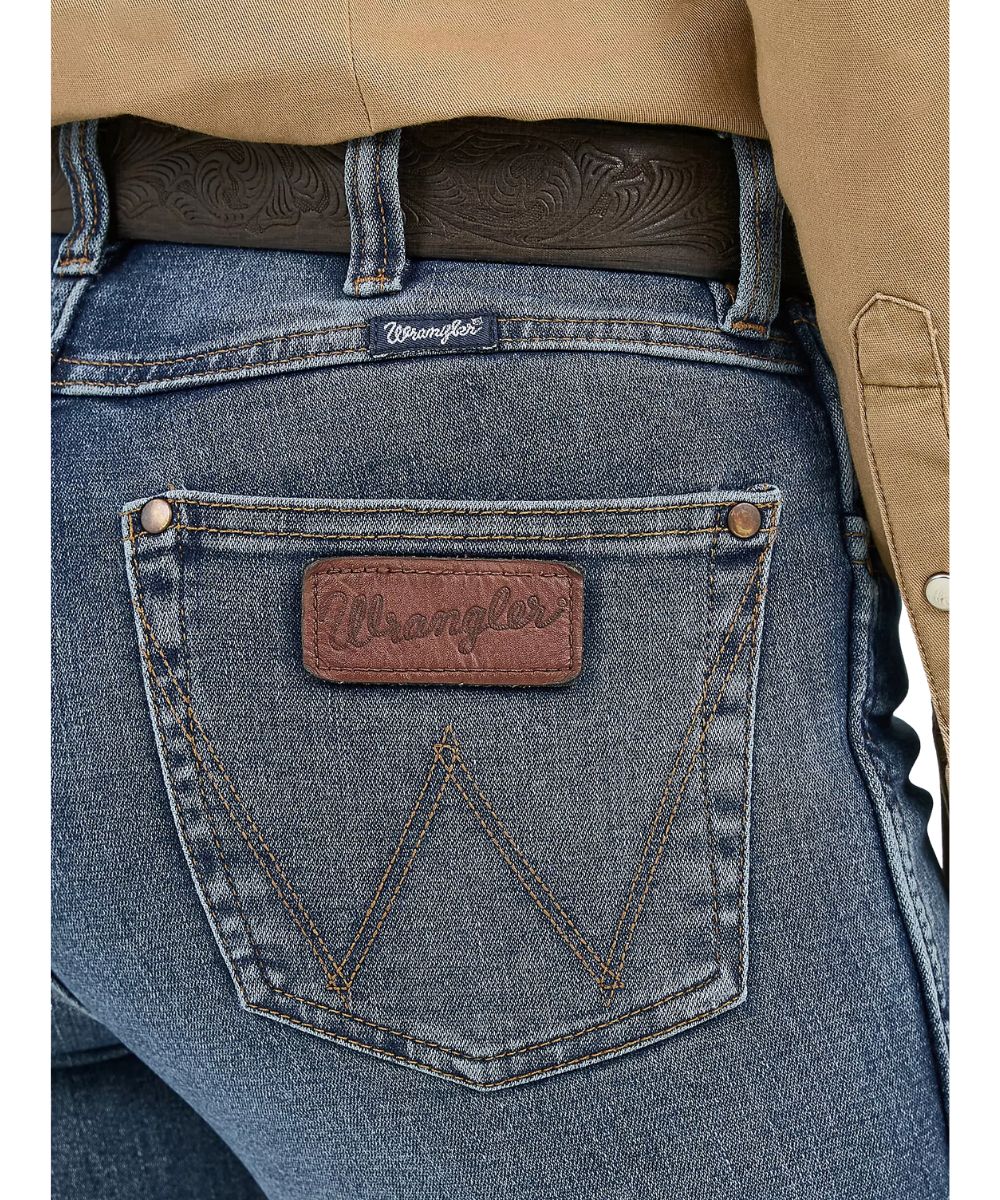 Wrangler Women's Retro High Rise Trouser Jean - Image 4