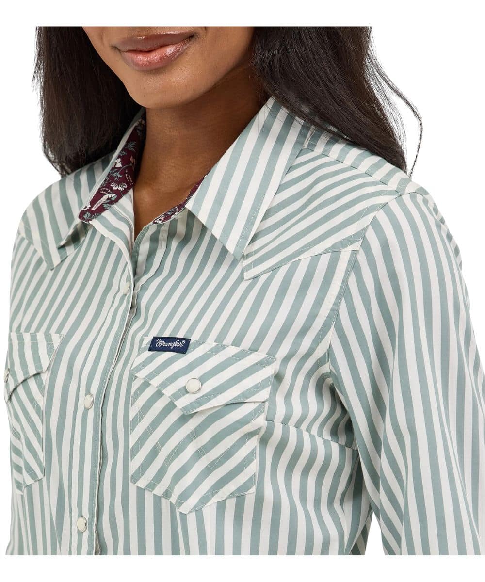 Wrangler Women's Retro Western Snap Shirt - Image 4
